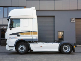 DAF XF 105.460 2011 тягач - 2