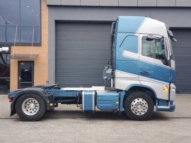 Тягач VOLVO FH 460 - 2015 року - 2