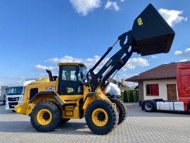 JCB 437 HT | Year: 2015 | Wheel Loader  - 4