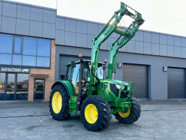 Трактор John Deere - 3