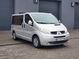 Renault Trafic Passenger  2011 - 4