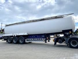Trailor fuel tanker - 2