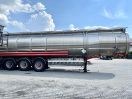 Magyar SMFF 8 sectional fuel tanker - 3